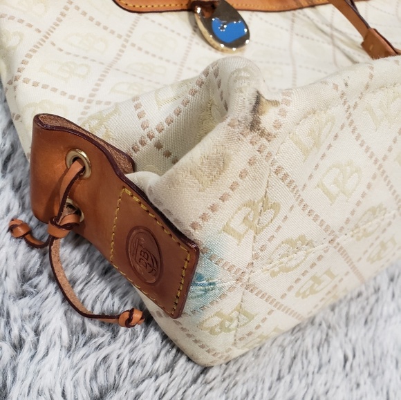 DOONEY & BOURKE Cream Tassel Purse - Picture 3 of 6